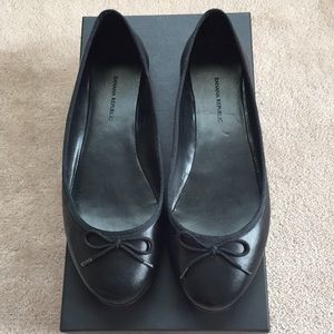 Banana Republic ballet flats
